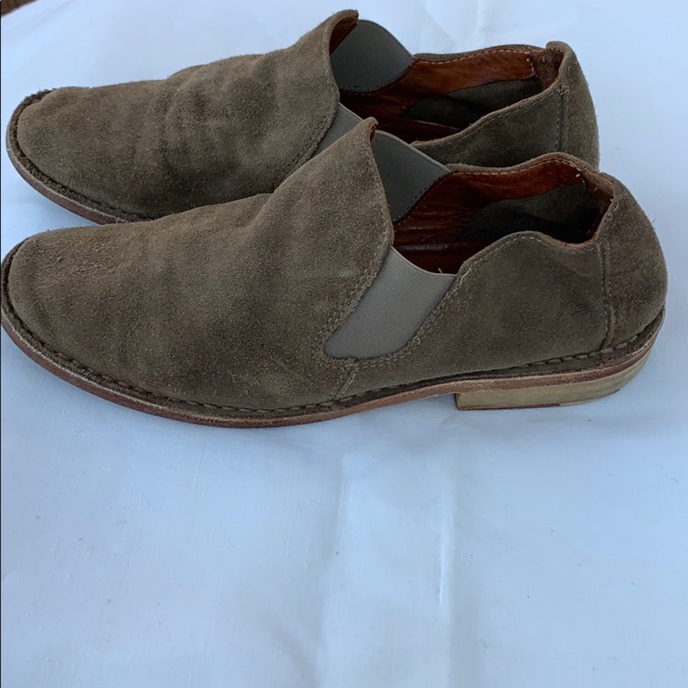 Women’s shoes